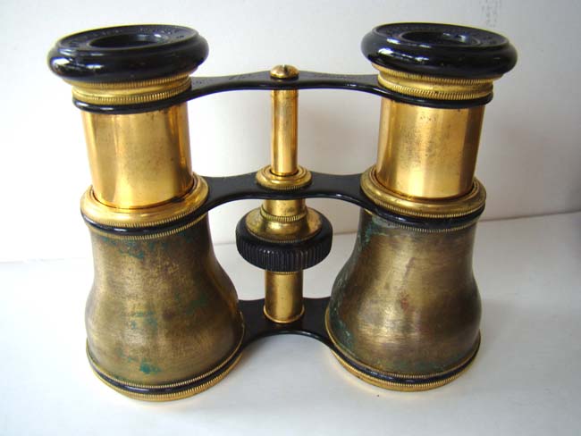A cased pair of French Opera glasses by Lemaire of Paris and retailed in Boston by N.G.Wood & Sons, circa 1890 — image 4